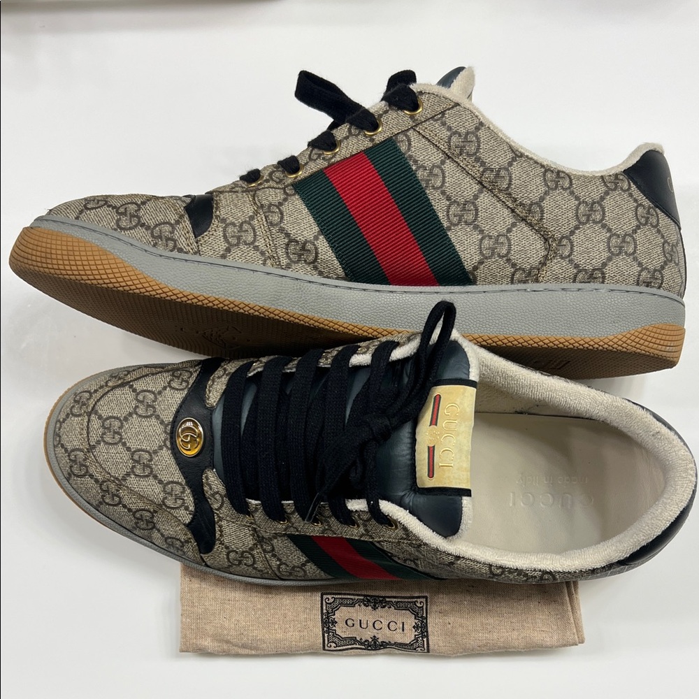 Gucci Beige Sneakers with Red and Green Stripes